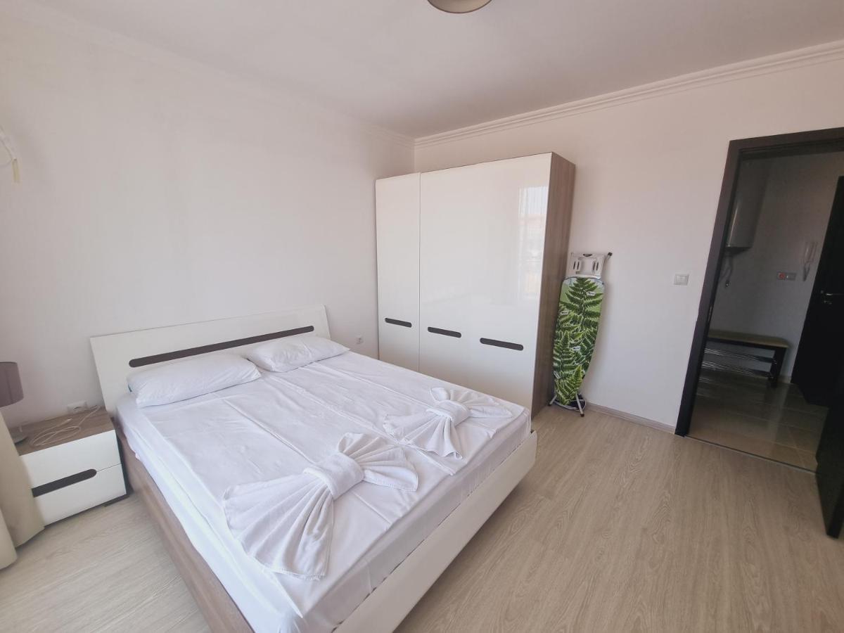 Fenix Apart Complex Sveti Vlas Exterior foto